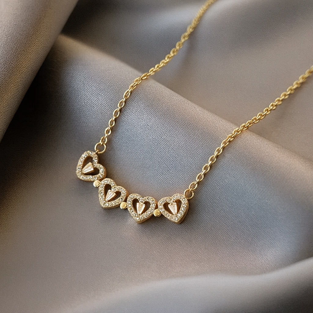 Eternal Clover Heart Pendant™